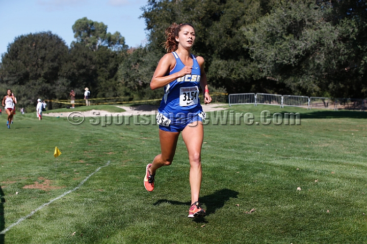 2014StanfordCollWomen-342.JPG - College race at the 2014 Stanford Cross Country Invitational, September 27, Stanford Golf Course, Stanford, California.
